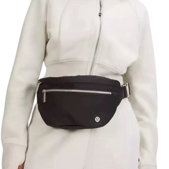 lululemon athletica Handbags - Lululemon City Adventurer Belt Bag 2.5L NIB